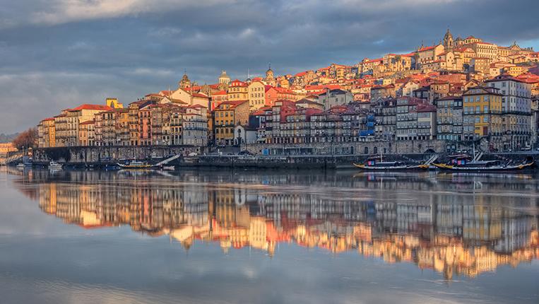 Imagem do seminário (imagem da beira rio - Porto)
